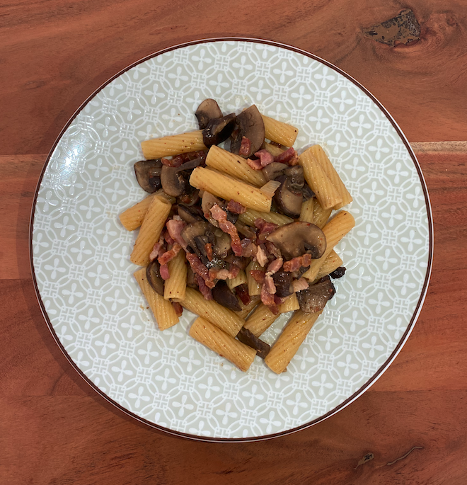 Pasta with Mushrooms and Bacon